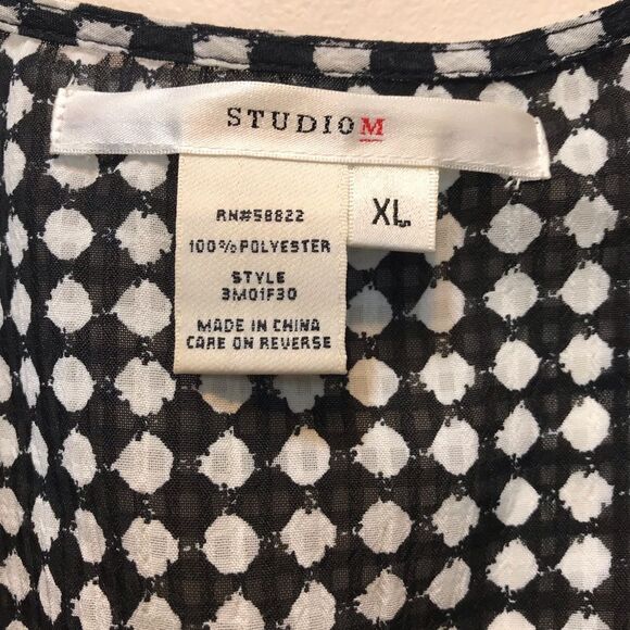 Studio M | Crossover Belted Blouse XL - Picture 2 of 7